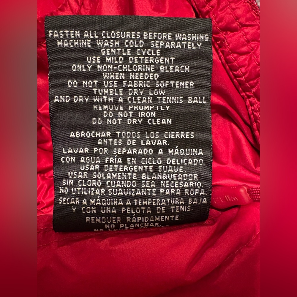 Women's Red Puffer Vest - Picture 4 of 8